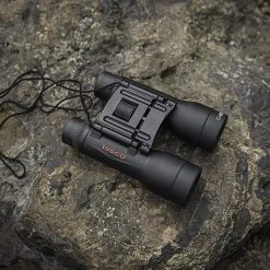 Tasco 10x32 Essentials Compact Binocular ES10X32